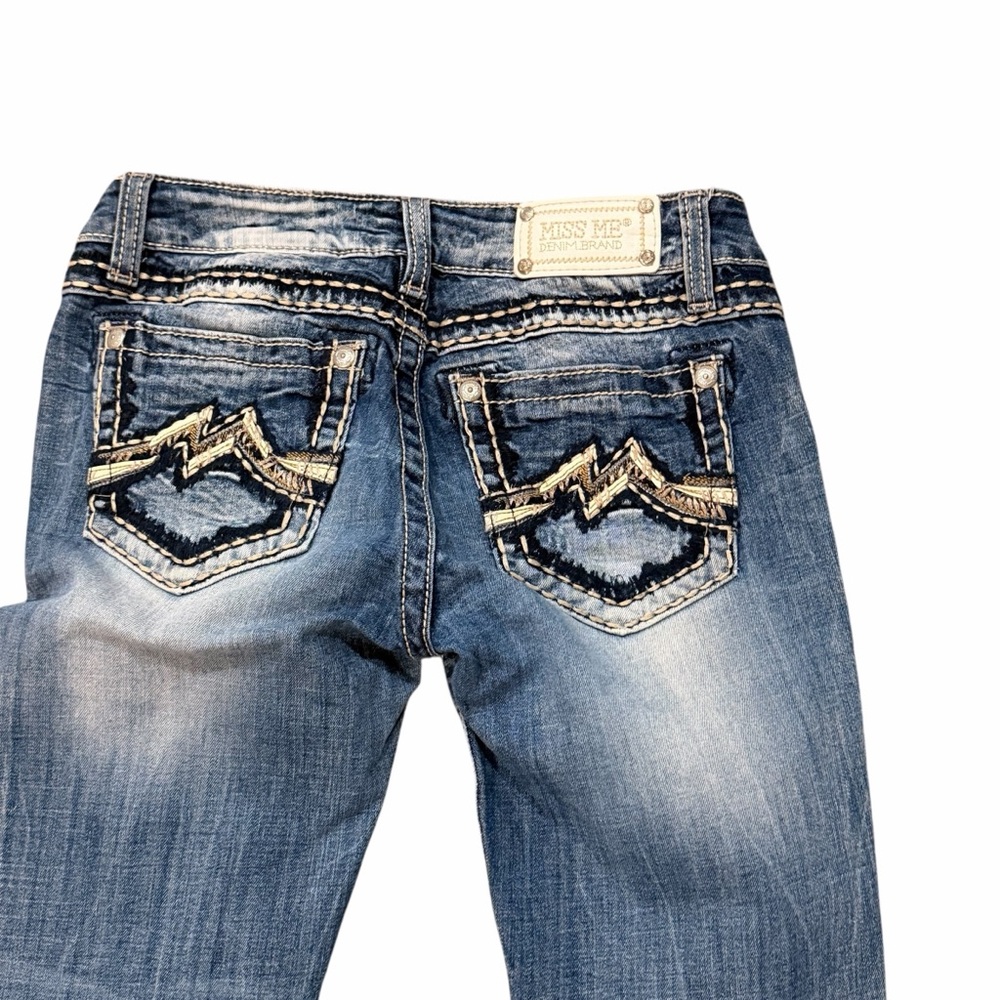 Miss Me Women's Distressed Ankle Cropped Jeans 29